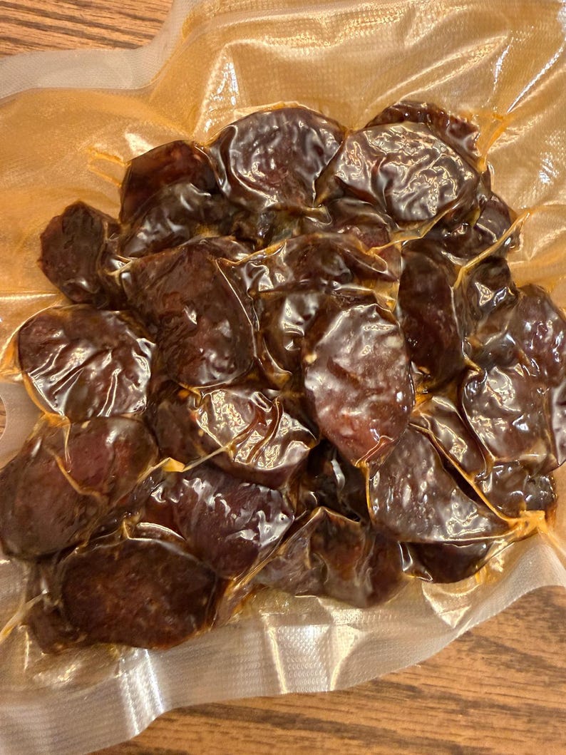 Smoked Sausage 1 lb (Ready to Eat / Sliced or Unsliced) - Sichuan Homemade Style crafted in the US 【烟熏川味香肠 1磅 (開后即可食用 / 可選已切片) - 美国手工制作 】